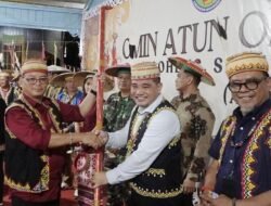 Dimeriahkan Tarian Bersama dan Penyerahan Cenderamata, Omin Atun Onam Adet Resmi Berakhir